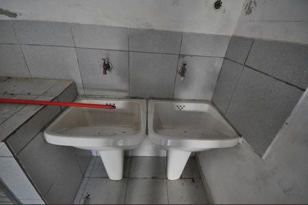 Casa à venda com 300m², 4 quartos e 2 vagasÁrea de Serviço