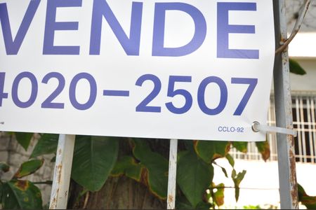 Casa à venda com 300m², 4 quartos e 2 vagasPlaca