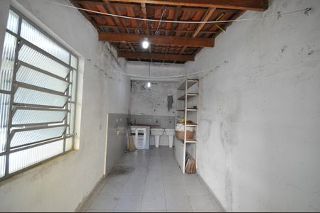Casa à venda com 300m², 4 quartos e 2 vagasÁrea de Serviço