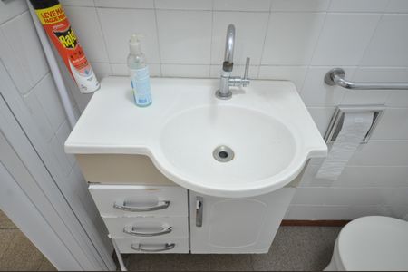 Casa à venda com 300m², 4 quartos e 2 vagasBanheiro - Edícula
