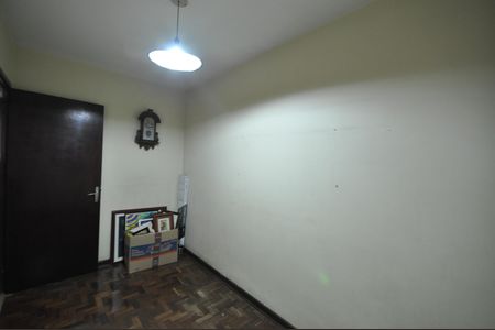 Casa à venda com 300m², 4 quartos e 2 vagasQuarto 4