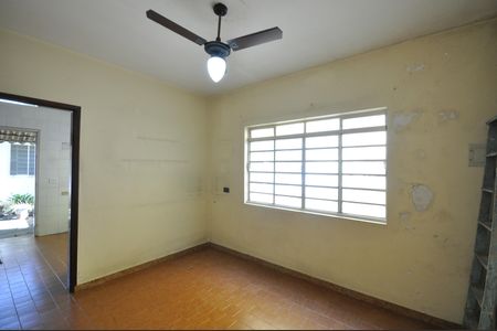 Casa à venda com 300m², 4 quartos e 2 vagasCopa