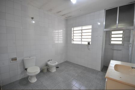 Casa à venda com 300m², 4 quartos e 2 vagasBanheiro