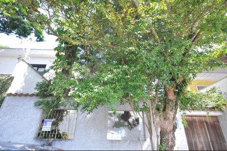 Casa à venda com 300m², 4 quartos e 2 vagasFachada