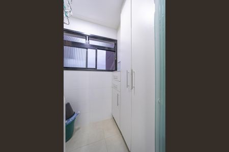 Apartamento à venda com 65m², 2 quartos e 1 vagaÁrea de Serviço