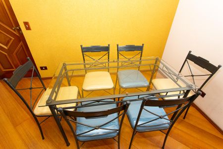 Sala de apartamento para alugar com 2 quartos, 70m² em Vila Santana, São Paulo