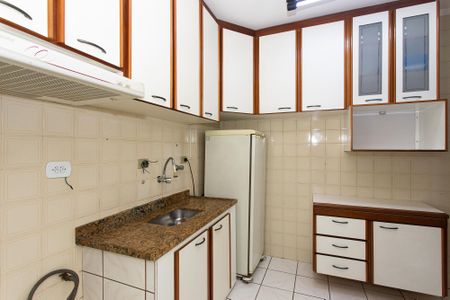 Apartamento para alugar com 70m², 2 quartos e 1 vaga Apartamento para alugar com 70m², 2 quartos e 1 vagaCozinha