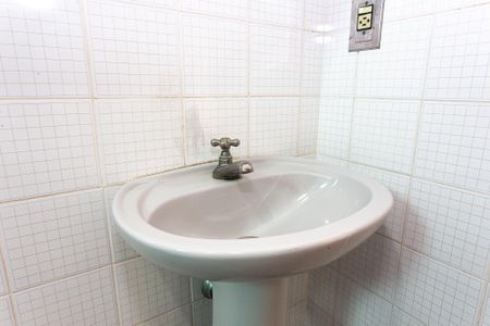 Apartamento para alugar com 70m², 2 quartos e 1 vaga Apartamento para alugar com 70m², 2 quartos e 1 vagaBanheiro