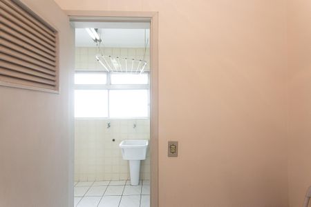 Apartamento para alugar com 70m², 2 quartos e 1 vaga Apartamento para alugar com 70m², 2 quartos e 1 vagaQuarto de Serviço