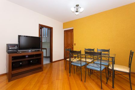 Apartamento para alugar com 70m², 2 quartos e 1 vaga Apartamento para alugar com 70m², 2 quartos e 1 vagaSala