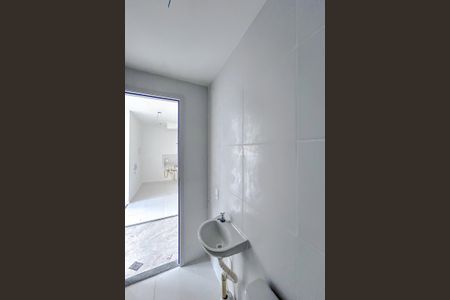 Apartamento para alugar com 34m², 2 quartos e sem vagaBanheiro