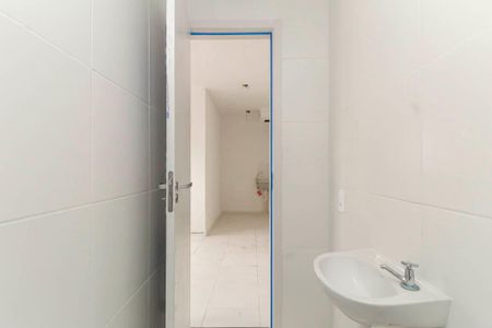 Apartamento para alugar com 34m², 2 quartos e sem vaga Apartamento para alugar com 34m², 2 quartos e sem vagaBanheiro