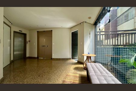 Apartamento à venda com 140m², 4 quartos e 3 vagasHall social 