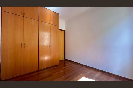 Apartamento à venda com 140m², 4 quartos e 3 vagasQuarto 