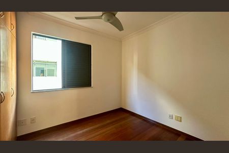 Apartamento à venda com 140m², 4 quartos e 3 vagasQuarto 