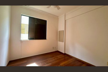 Apartamento à venda com 140m², 4 quartos e 3 vagasQuarto 