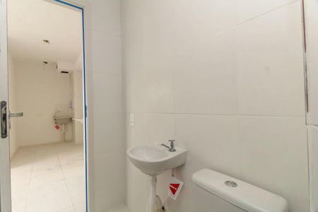 Apartamento para alugar com 34m², 2 quartos e sem vaga Apartamento para alugar com 34m², 2 quartos e sem vagaBanheiro