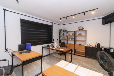 Casa à venda com 312m², 5 quartos e 6 vagas