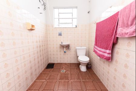 Casa à venda com 360m², 6 quartos e 3 vagasBanheiro