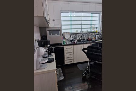 Casa para alugar com 325m², 3 quartos e 4 vagas Casa para alugar com 325m², 3 quartos e 4 vagasCozinha