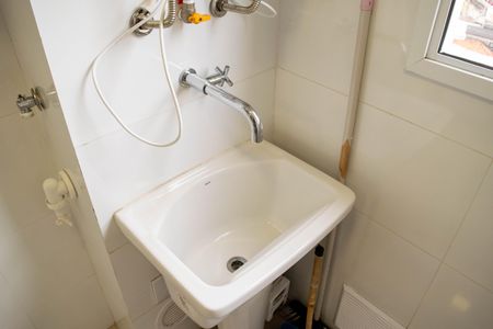 Casa de Condomínio para alugar com 2 quartos, 64m² em Chácara Seis de Outubro, São Paulo