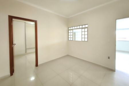 Sala de casa para alugar com 3 quartos, 205m² em Vila Georgina, Campinas