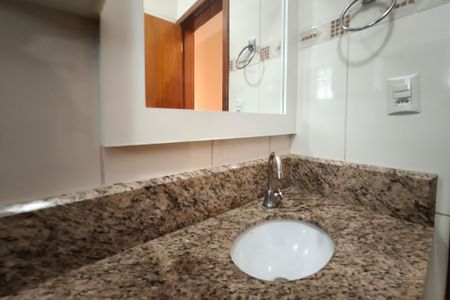 Casa para alugar com 205m², 3 quartos e 1 vagaBanheiro Social