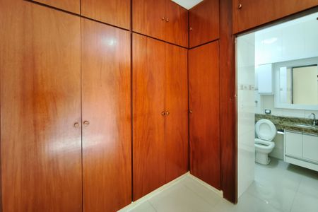 Casa para alugar com 205m², 3 quartos e 1 vagaQuarto Suíte