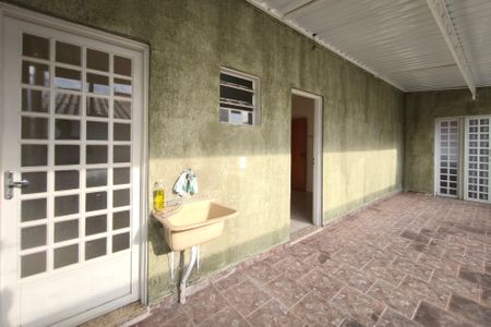 Casa para alugar com 205m², 3 quartos e 1 vagaÁrea de Serviço