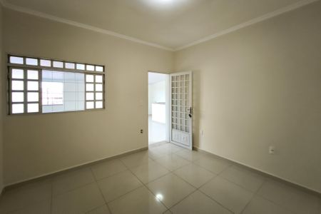 Sala de casa para alugar com 3 quartos, 205m² em Vila Georgina, Campinas