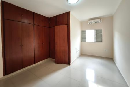 Quarto Suíte de casa para alugar com 3 quartos, 205m² em Vila Georgina, Campinas