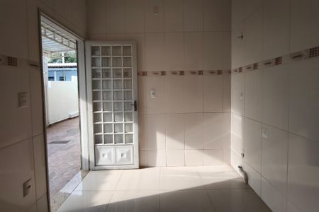 Casa para alugar com 205m², 3 quartos e 1 vagaÁrea de Serviço 2
