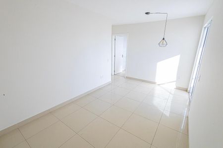 Sala de apartamento para alugar com 2 quartos, 55m² em Planalto, Belo Horizonte