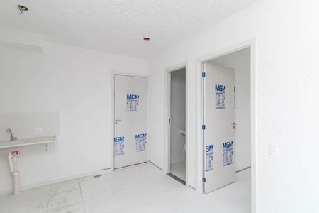 Sala de apartamento para alugar com 2 quartos, 34m² em Parque São Lourenço, São Paulo