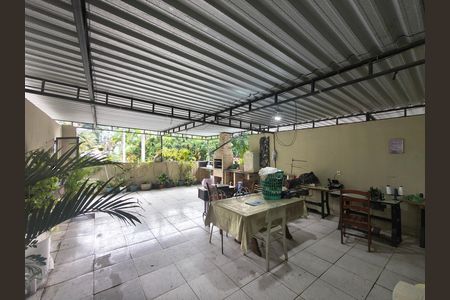 Casa à venda com 485m², 3 quartos e 1 vaga