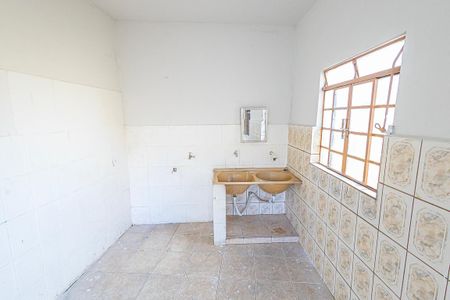 Casa para alugar com 80m², 3 quartos e sem vagaArea de serviço