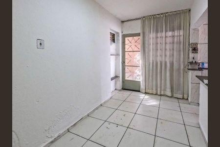 Sala de casa para alugar com 2 quartos, 97m² em Jardim Peri, São Paulo