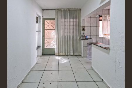 Casa para alugar com 97m², 2 quartos e sem vagaSala
