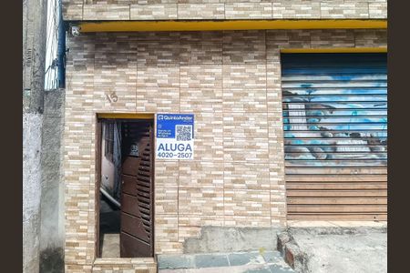 Casa para alugar com 97m², 2 quartos e sem vagaFachada