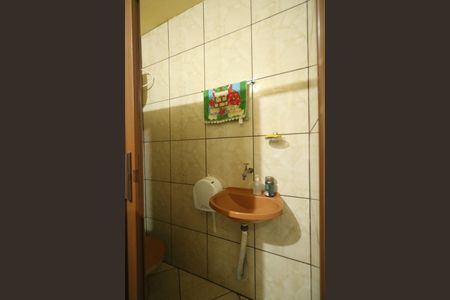 Casa à venda com 65m², 3 quartos e 2 vagas Casa à venda com 65m², 3 quartos e 2 vagasLavabo da Garagem 1