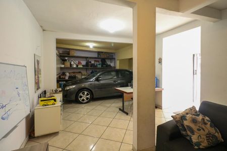 Casa à venda com 65m², 3 quartos e 2 vagas Casa à venda com 65m², 3 quartos e 2 vagasSala