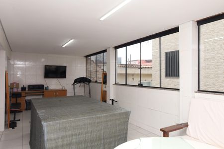 Casa para alugar com 300m², 6 quartos e 3 vagasSalão