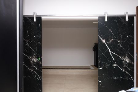 Casa para alugar com 300m², 6 quartos e 3 vagasQuarto 6 - Closet