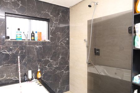 Casa para alugar com 300m², 6 quartos e 3 vagasBanheiro 1 -  Suíte (Quarto 6)
