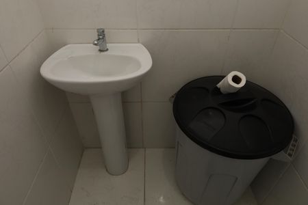 Casa para alugar com 300m², 6 quartos e 3 vagasBanheiro 5