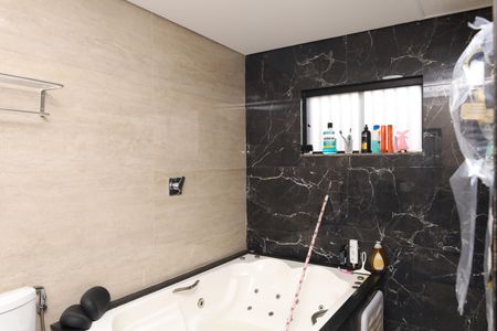 Casa para alugar com 300m², 6 quartos e 3 vagasBanheiro 1 -  Suíte (Quarto 6)