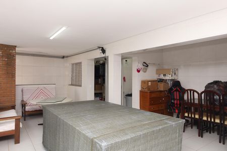 Casa para alugar com 300m², 6 quartos e 3 vagasSalão