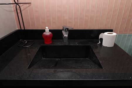 Casa para alugar com 300m², 6 quartos e 3 vagasBanheiro 2