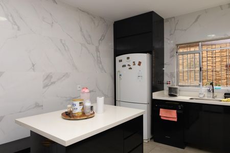 Casa para alugar com 300m², 6 quartos e 3 vagasCozinha