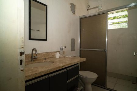 Casa para alugar com 160m², 4 quartos e 2 vagasBanheiro 1